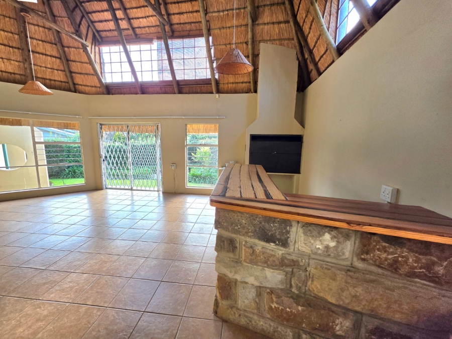 5 Bedroom Property for Sale in Panorama Free State